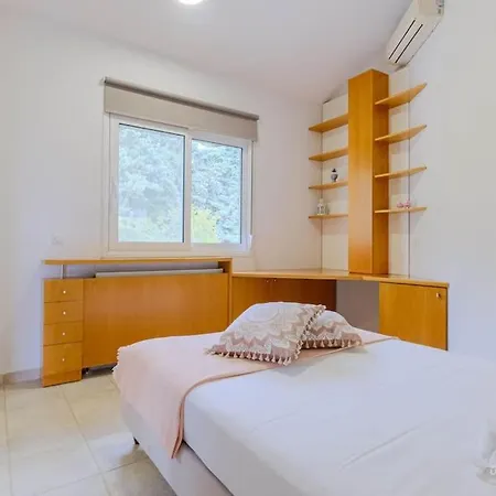 Elysium 5-bdrm With Private Pool, Sani Area
