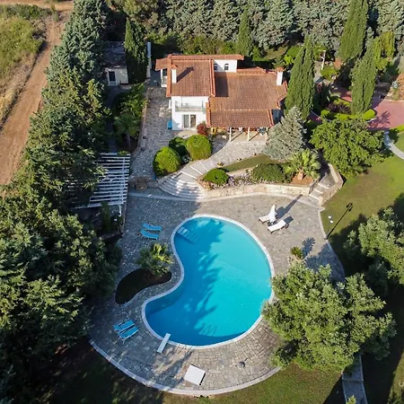 Elysium 5-bdrm With Private Pool, Sani Area *