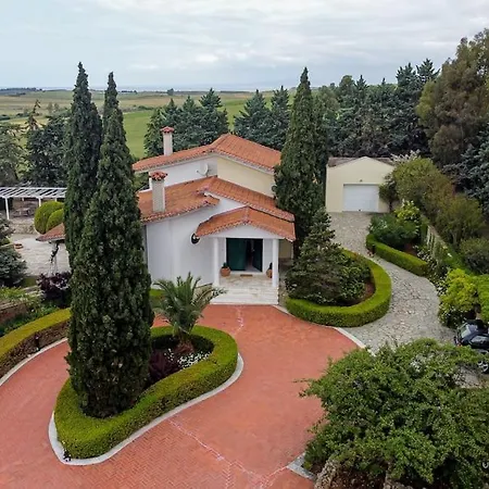 Elysium 5-bdrm With Private Pool, Sani Area Apartment *