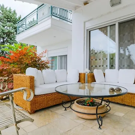 Apartment Elysium 5-bdrm With Private Pool, Sani Area *