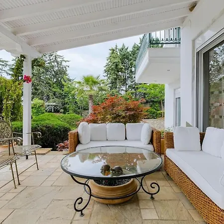 Elysium 5-bdrm With Private Pool, Sani Area