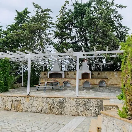 Elysium 5-bdrm With Private Pool, Sani Area 公寓 *